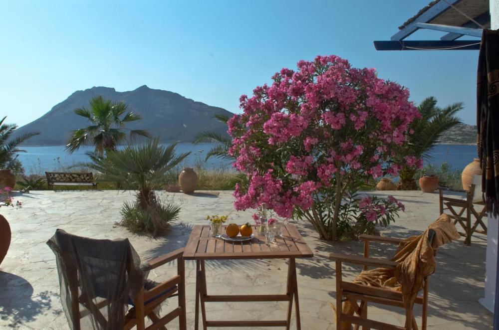 Agios Pavlos Studios Aegiali Esterno foto